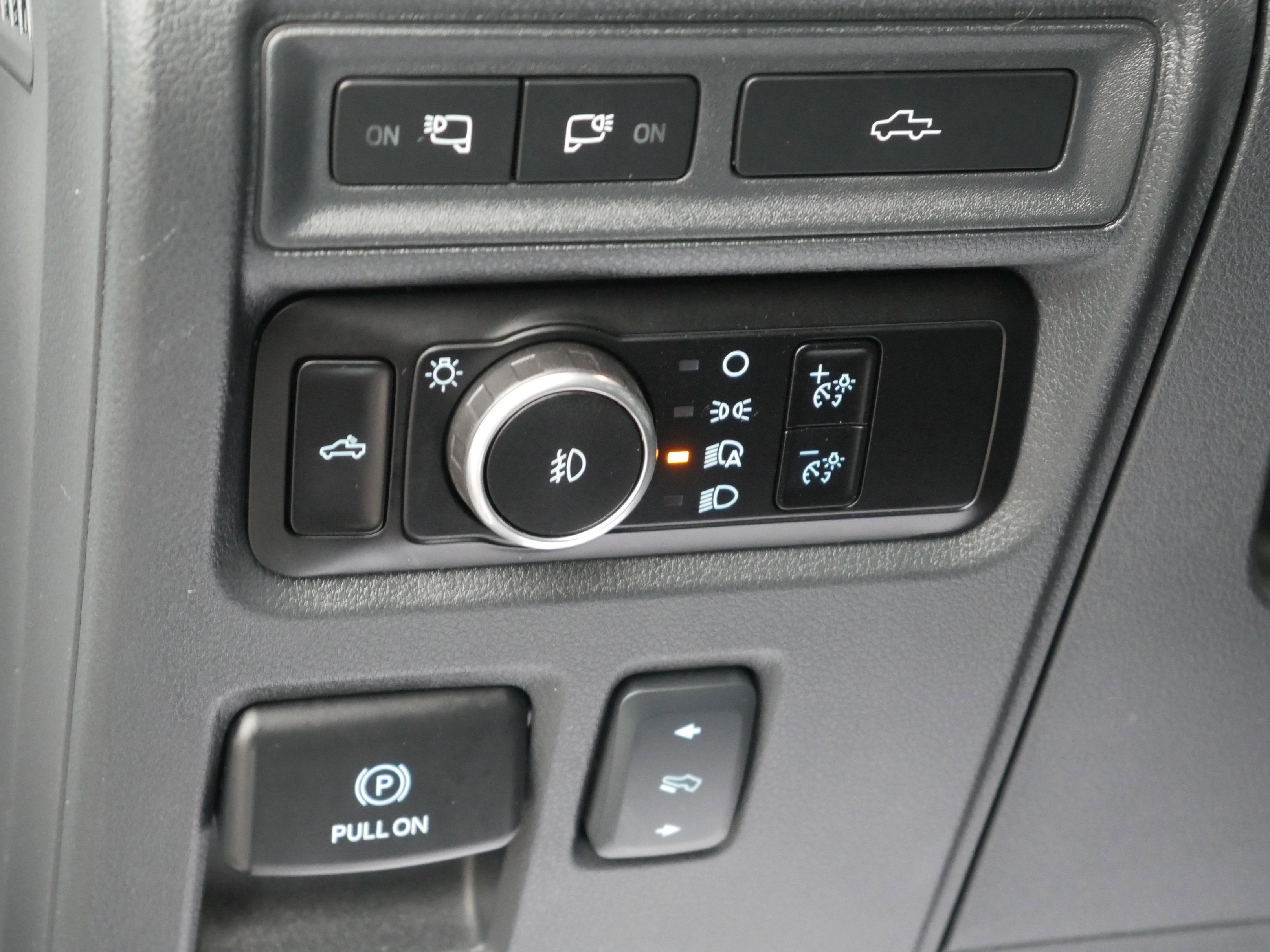 Certified 2023 Ford F150 Lariat w/ Max Trailer Tow Package image 5