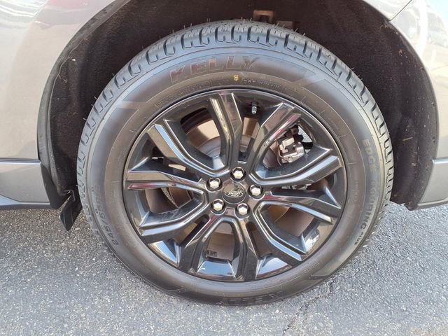 Certified 2022 Ford Edge SE w/ Black Appearance Package image 19