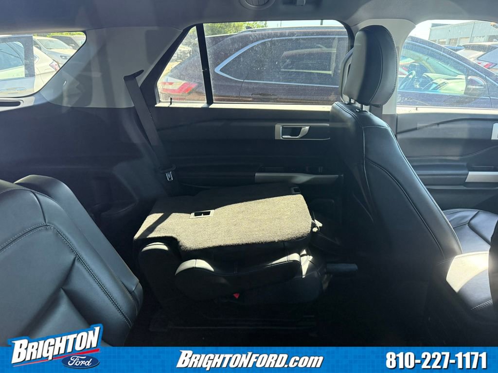 Certified 2023 Ford Explorer XLT w/ Equipment Group 202A AWD/4WD image 8