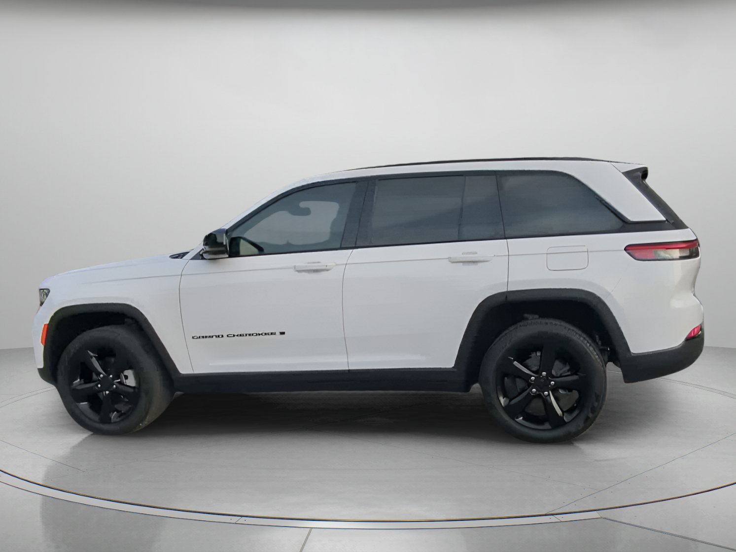 Used 2023 Jeep Grand Cherokee Limited w/ Luxury Tech Group II AWD/4WD image 17
