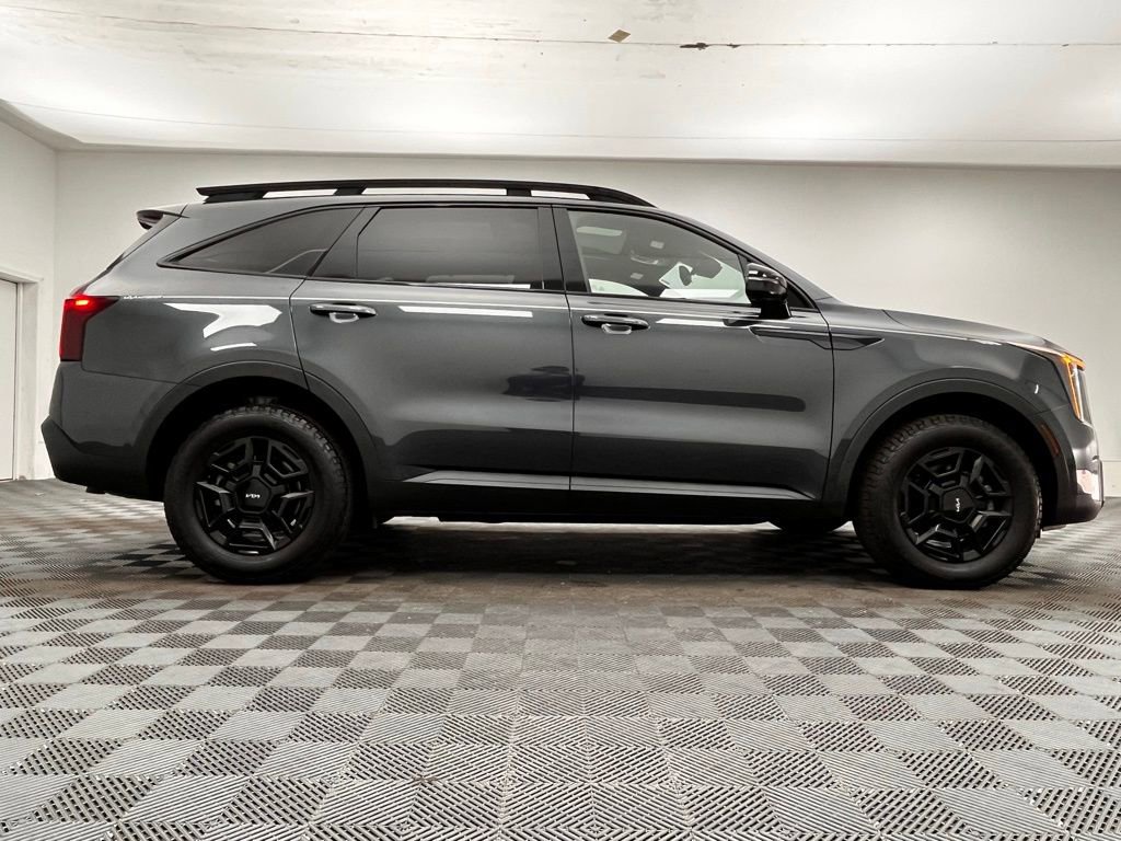 Used 2024 Kia Sorento SX Prestige w/ Sage Leather Package image 2