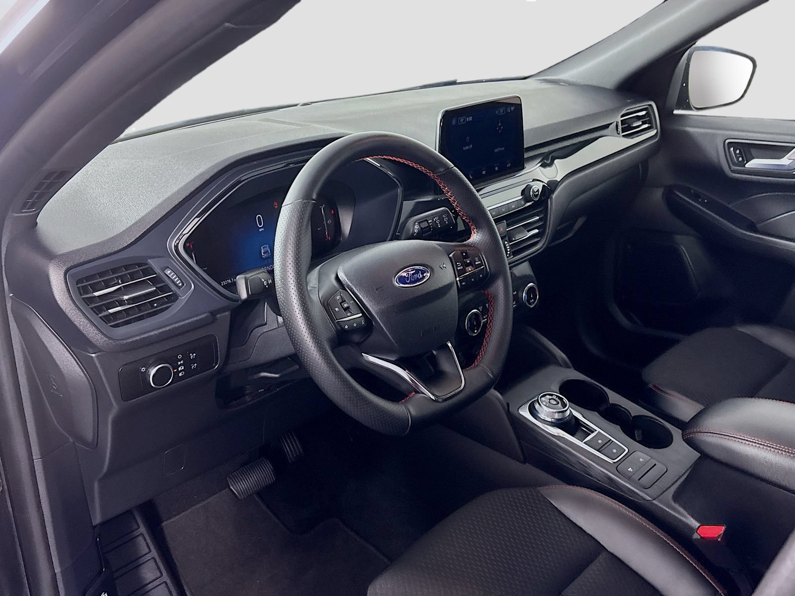 Certified 2025 Ford Escape ST-Line FWD image 9