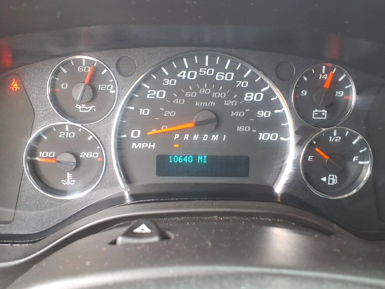 Used 2024 Chevrolet Express 2500 w/ Driver Convenience Package RWD image 12