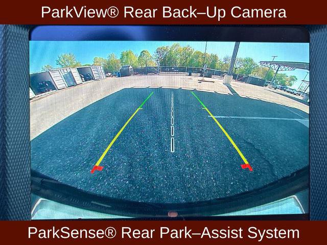 Used 2022 Jeep Wrangler Unlimited Sahara w/ Cold Weather Group AWD/4WD image 8