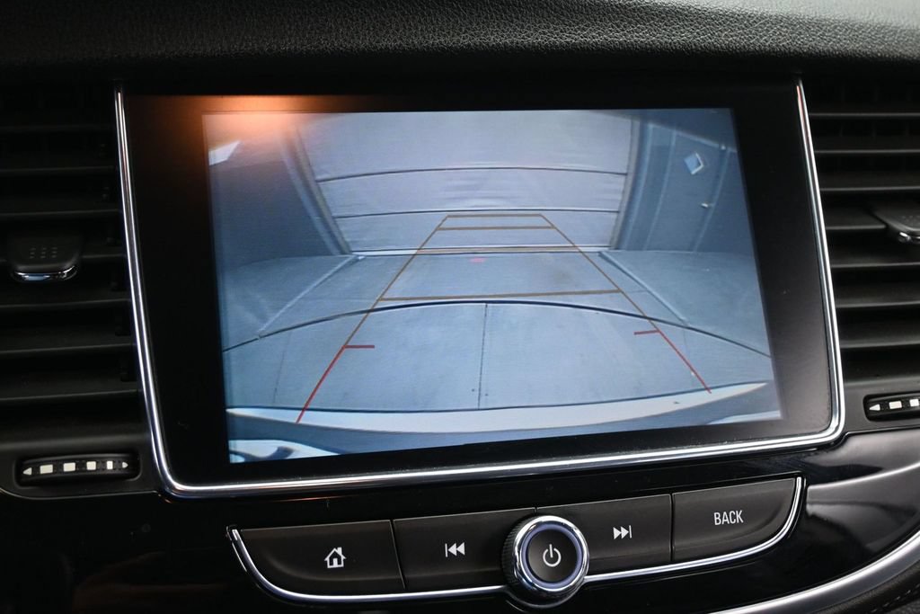 Used 2019 Buick Encore Essence FWD image 16