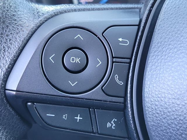 Used 2024 Toyota RAV4 LE AWD/4WD image 8