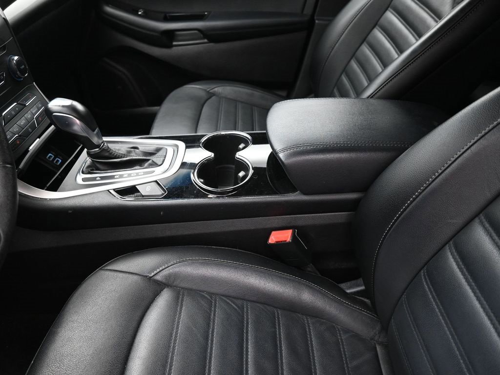 Certified 2017 Ford Edge SEL w/ Equipment Group 201A image 25