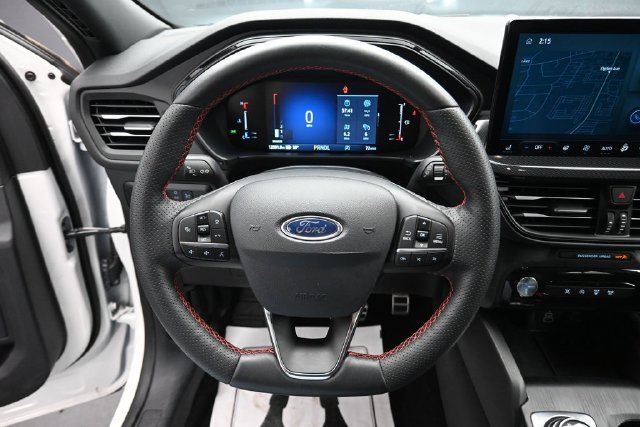 Certified 2024 Ford Escape ST-Line w/ Tech Pack #1 AWD/4WD image 15