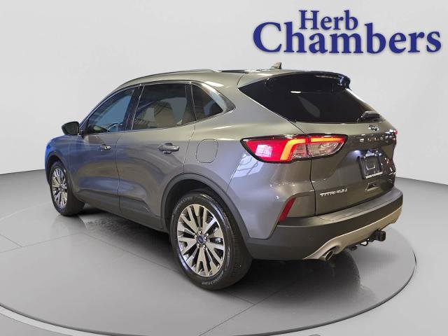 Certified 2022 Ford Escape Titanium w/ Class II Trailer Tow Package AWD/4WD image 3