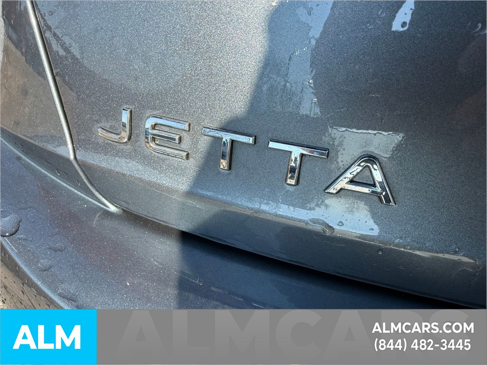 Used 2024 Volkswagen Jetta SE w/ Panoramic Sunroof Package image 9