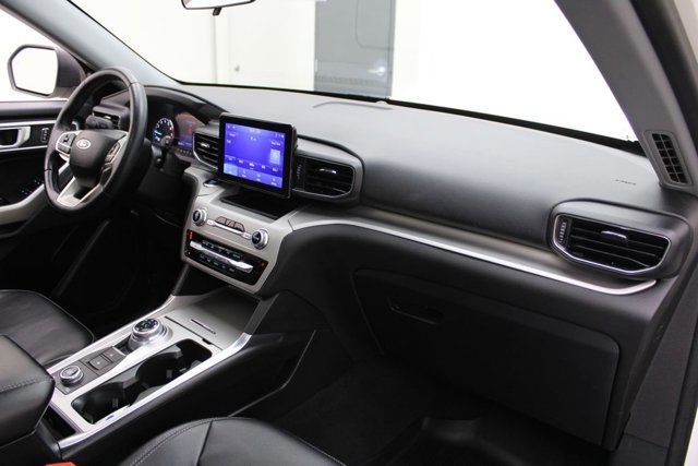 Certified 2023 Ford Explorer XLT w/ Equipment Group 202A image 13