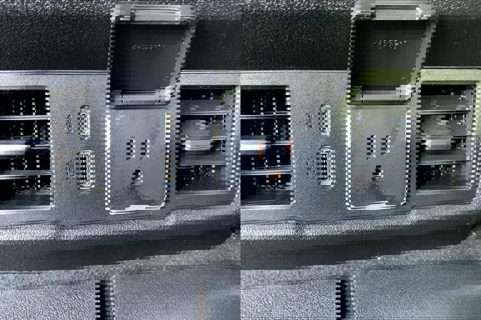 Used 2022 Chevrolet Silverado 1500 RST image 32