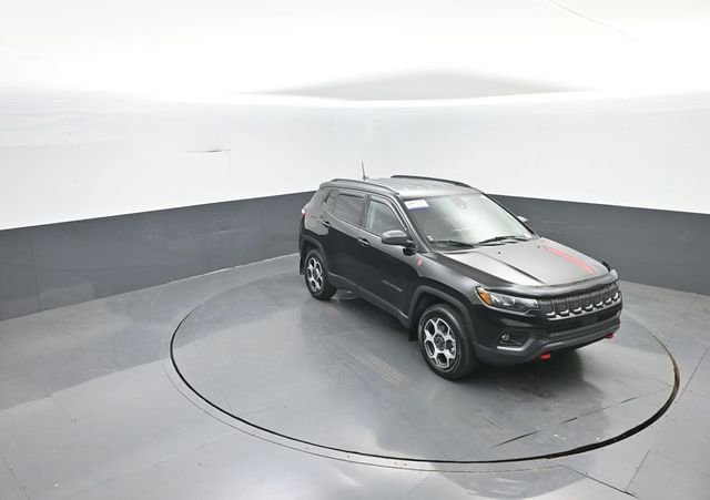 Used 2022 Jeep Compass Trailhawk w/ Trailhawk Convenience Group AWD/4WD image 24