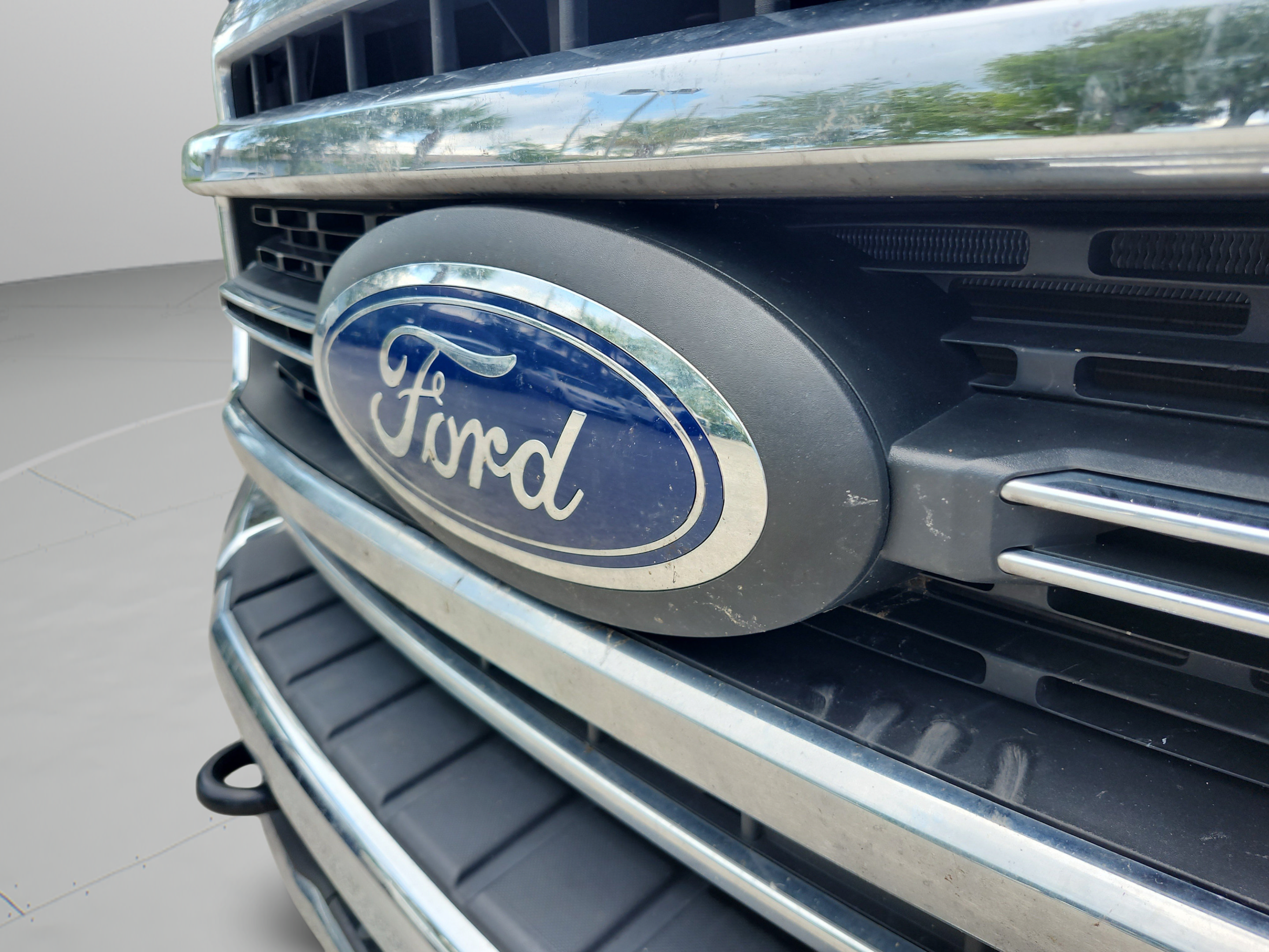 Certified 2021 Ford F250 Lariat w/ Snow Plow Prep Package AWD/4WD image 28