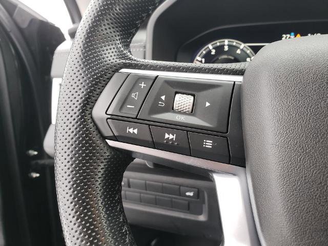 Used 2022 Mitsubishi Outlander SE image 22