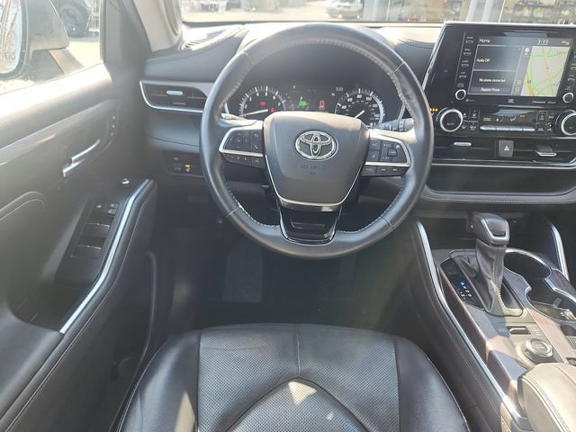 Used 2021 Toyota Highlander Limited AWD/4WD image 9