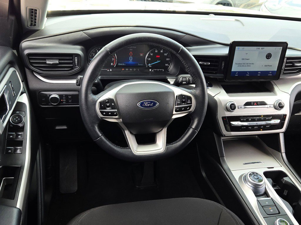 Certified 2022 Ford Explorer XLT image 18