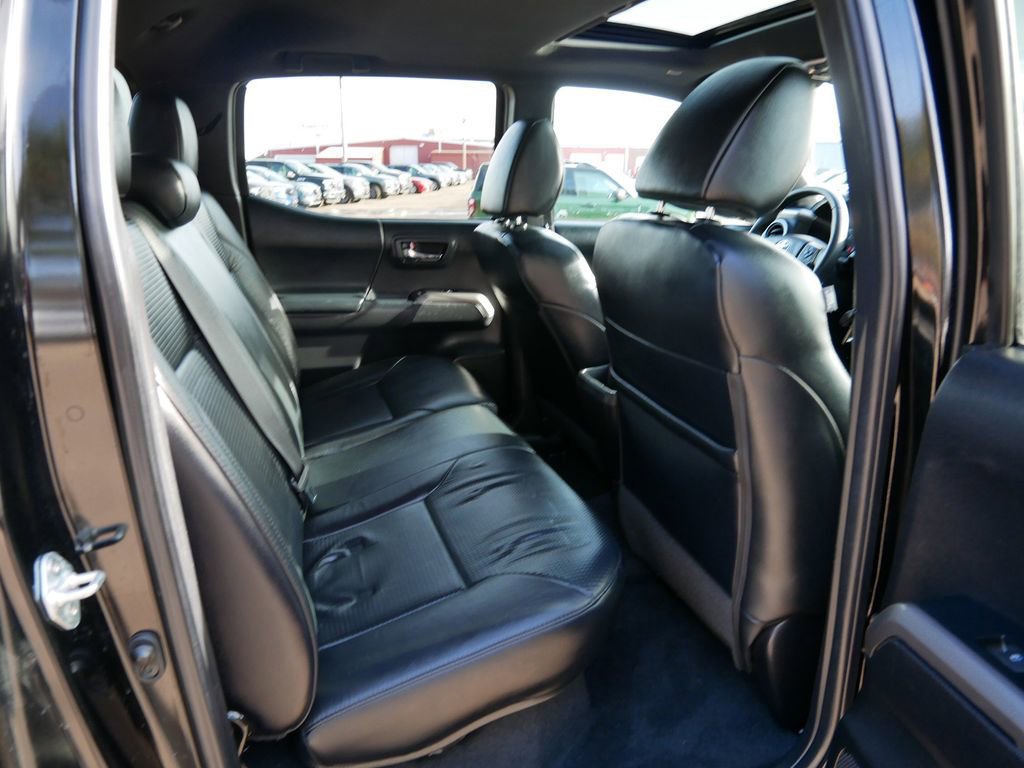 Used 2023 Toyota Tacoma Limited image 9