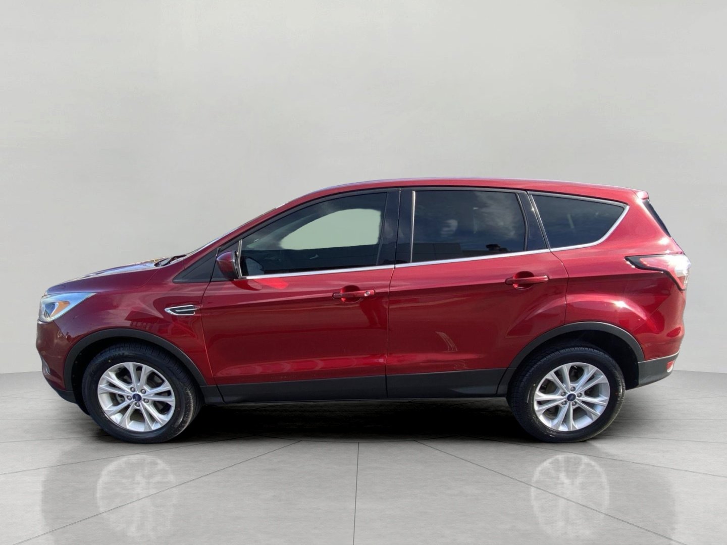 Certified 2017 Ford Escape SE FWD image 12