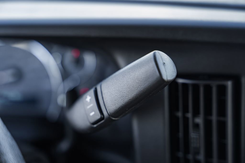 Used 2023 GMC Savana 2500 image 31