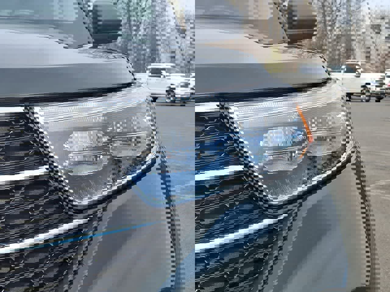 Certified 2024 Ford Explorer XLT image 30