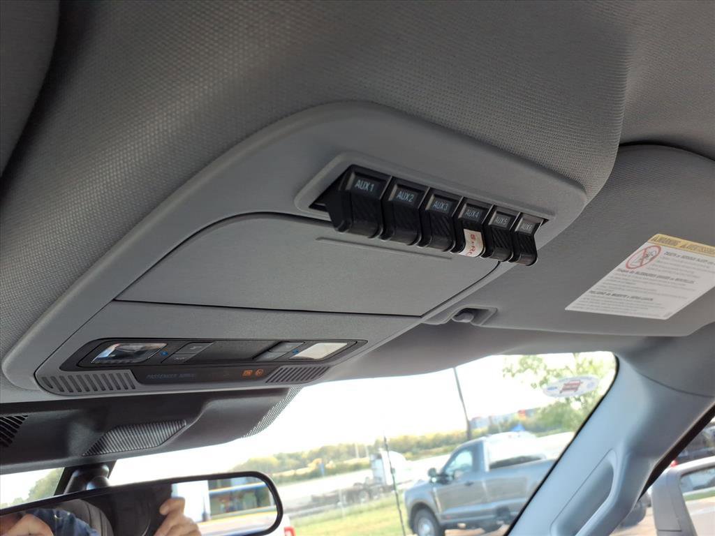 Certified 2024 Ford F250 XL w/ XL Off-Road Package image 20