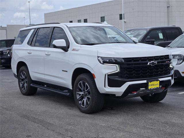 Used 2023 Chevrolet Tahoe Z71 w/ Luxury Package AWD/4WD image 4