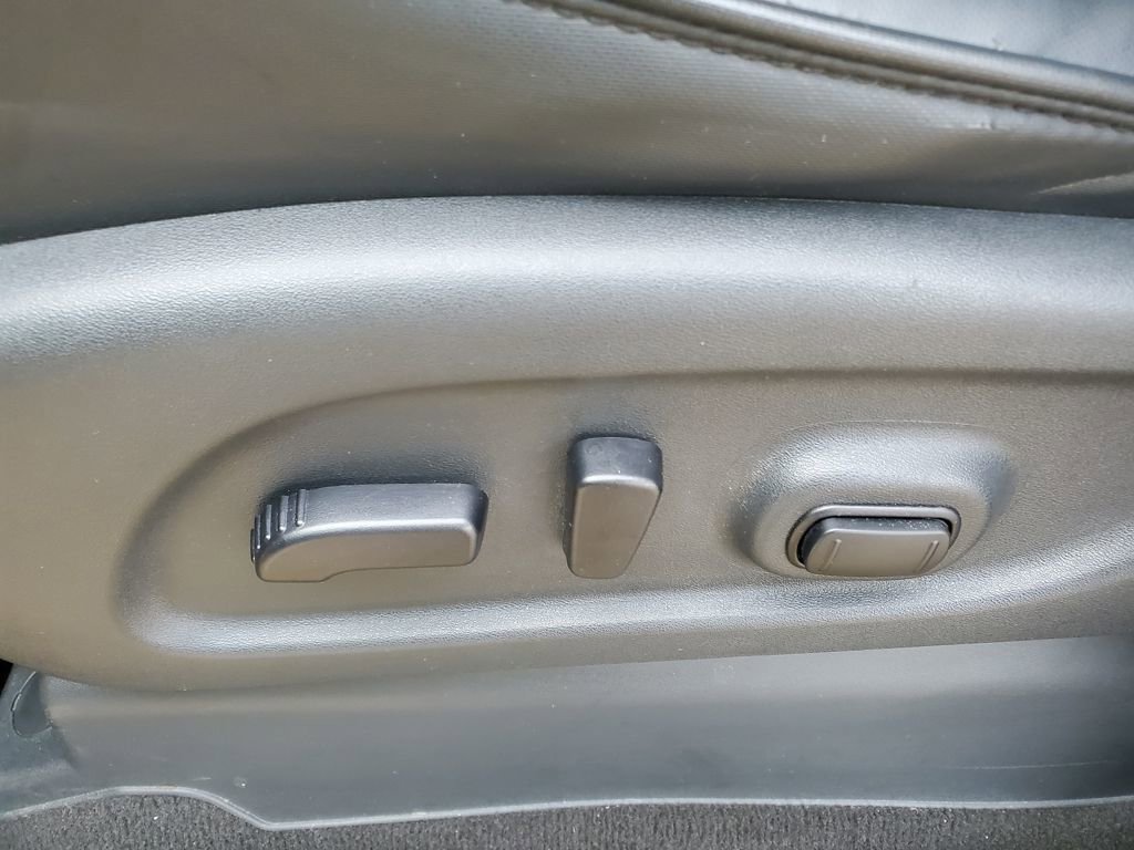 Used 2018 Nissan Titan PRO-4X w/ Pro-4x Utility Package image 14