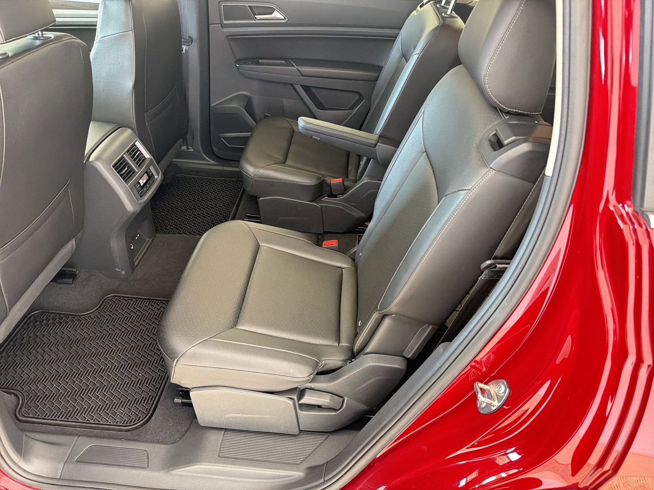Used 2019 Volkswagen Atlas SEL FWD image 14