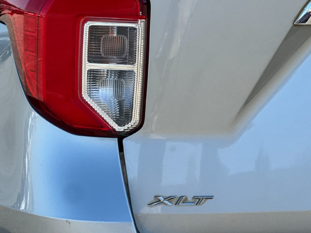 Certified 2023 Ford Explorer XLT w/ Equipment Group 202A RWD image 26