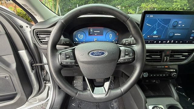 Certified 2024 Ford Escape Platinum AWD/4WD image 23