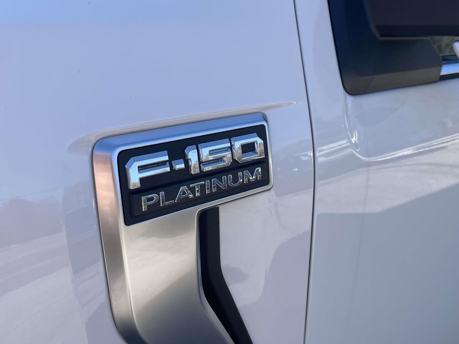 Certified 2025 Ford F150 Platinum w/ Equipment Group 703A Plus image 9