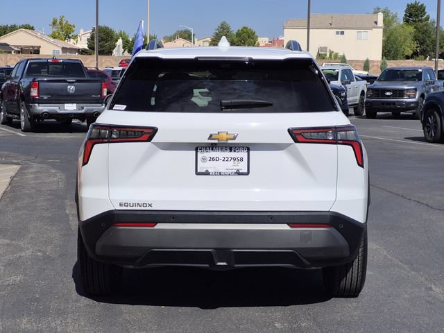 Used 2025 Chevrolet Equinox LT w/ Convenience Package II FWD image 5