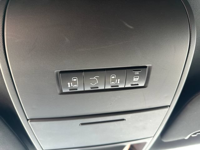 Used 2020 Dodge Grand Caravan SXT FWD image 19