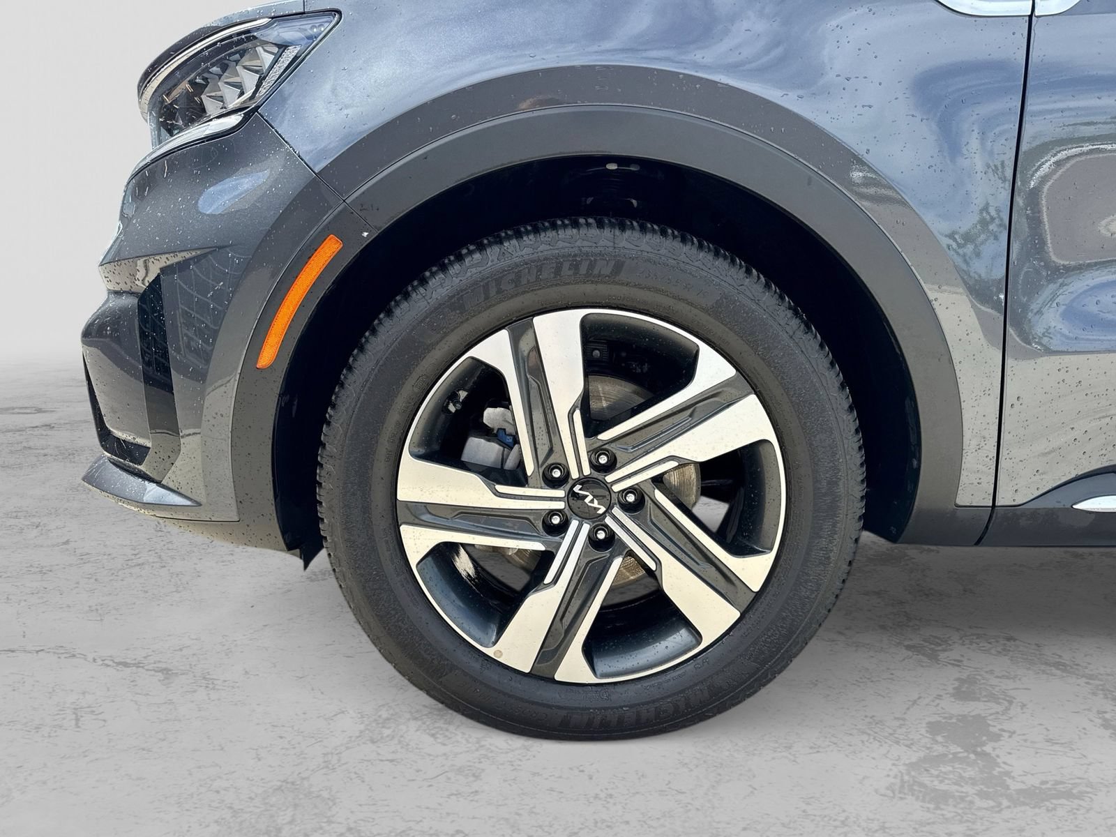 Used 2023 Kia Sorento EX AWD/4WD image 16
