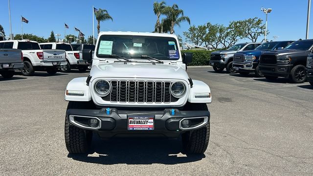 Used 2024 Jeep Wrangler Unlimited Sahara AWD/4WD image 9