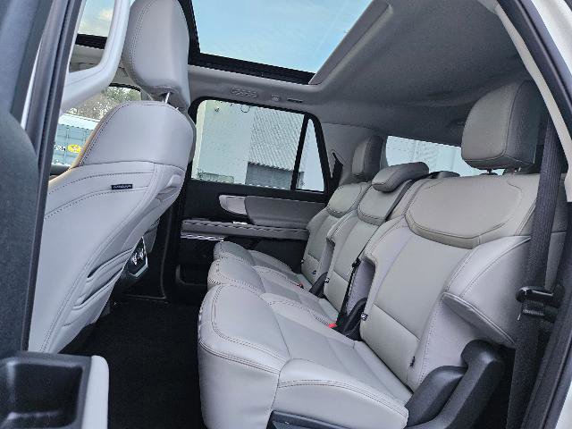 Certified 2025 Ford Expedition Max Active image 12