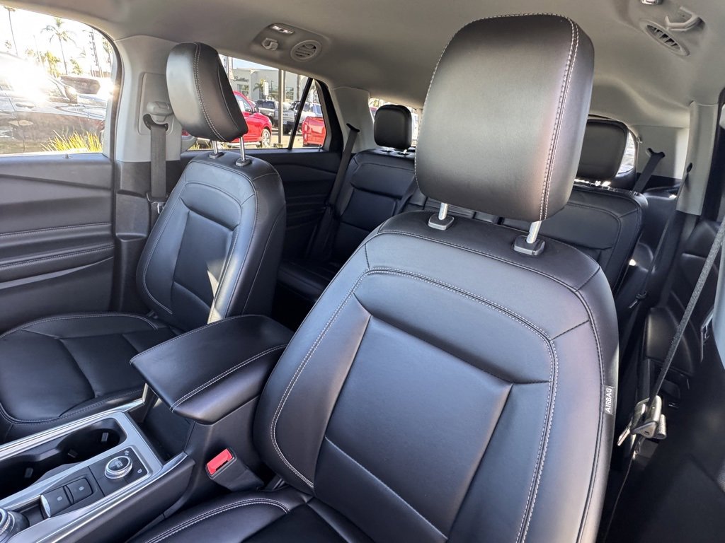 Certified 2022 Ford Explorer XLT w/ Equipment Group 202A image 20