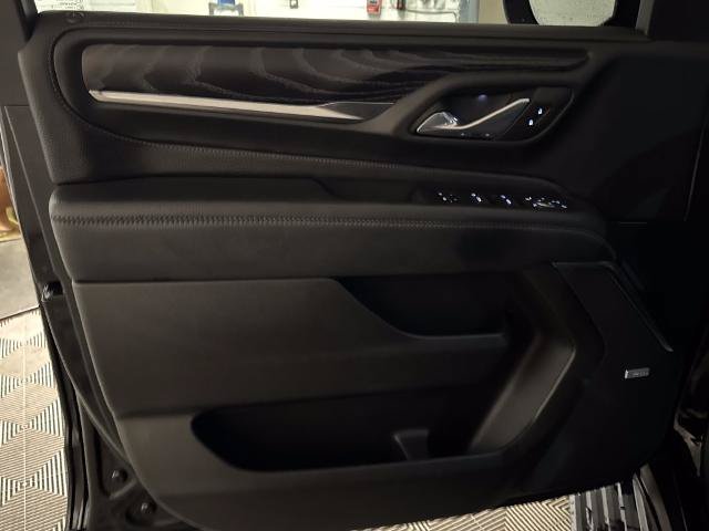 Used 2024 GMC Yukon Denali w/ Advanced Technology Package RWD image 17