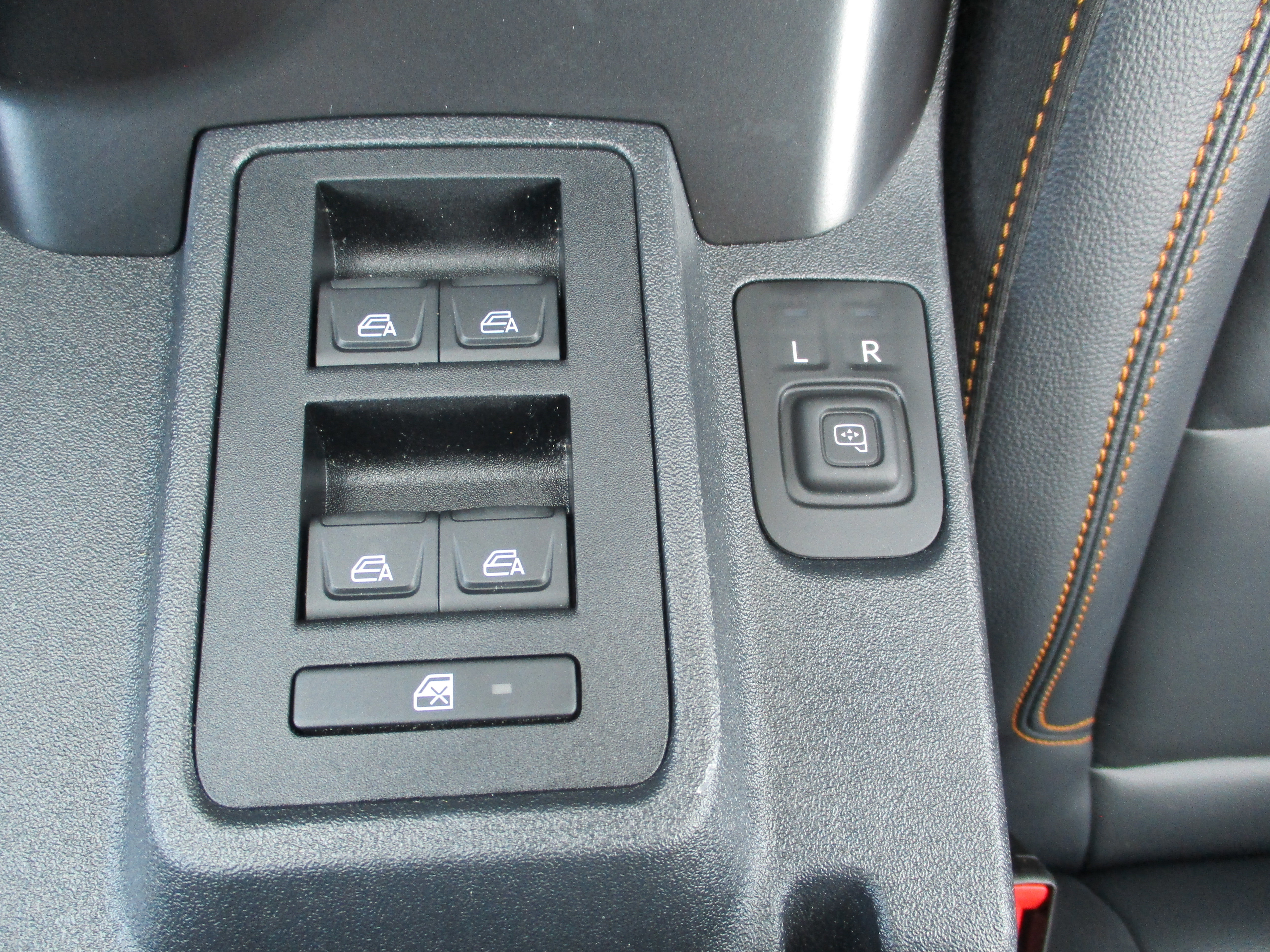 Certified 2024 Ford Bronco Badlands image 13