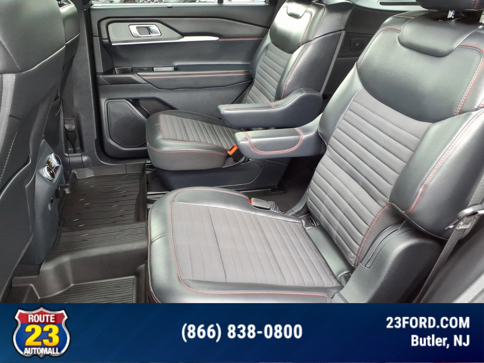 Certified 2025 Ford Explorer ST-Line w/ Premium Package AWD/4WD image 24