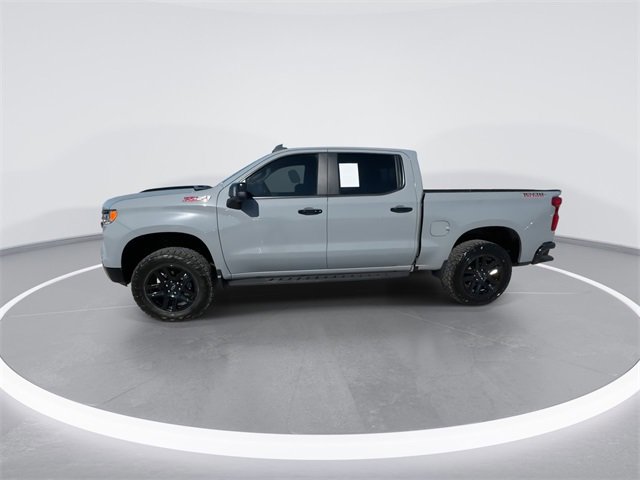 Used 2024 Chevrolet Silverado 1500 LT Trail Boss w/ Convenience Package II image 9