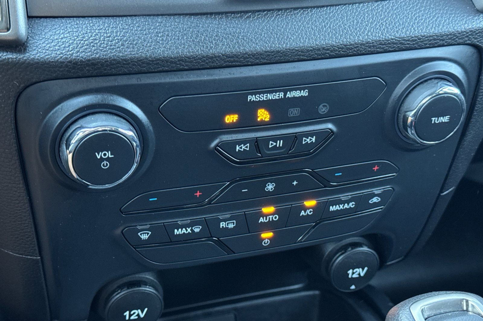 Certified 2022 Ford Ranger XLT w/ Equipment Group 301A Mid image 20