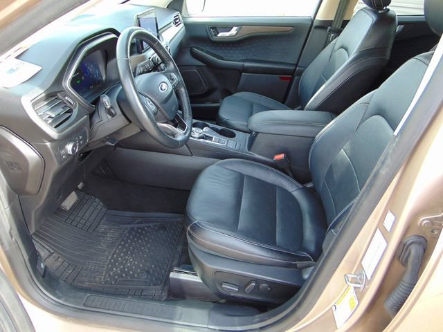 Certified 2020 Ford Escape Titanium AWD/4WD image 10
