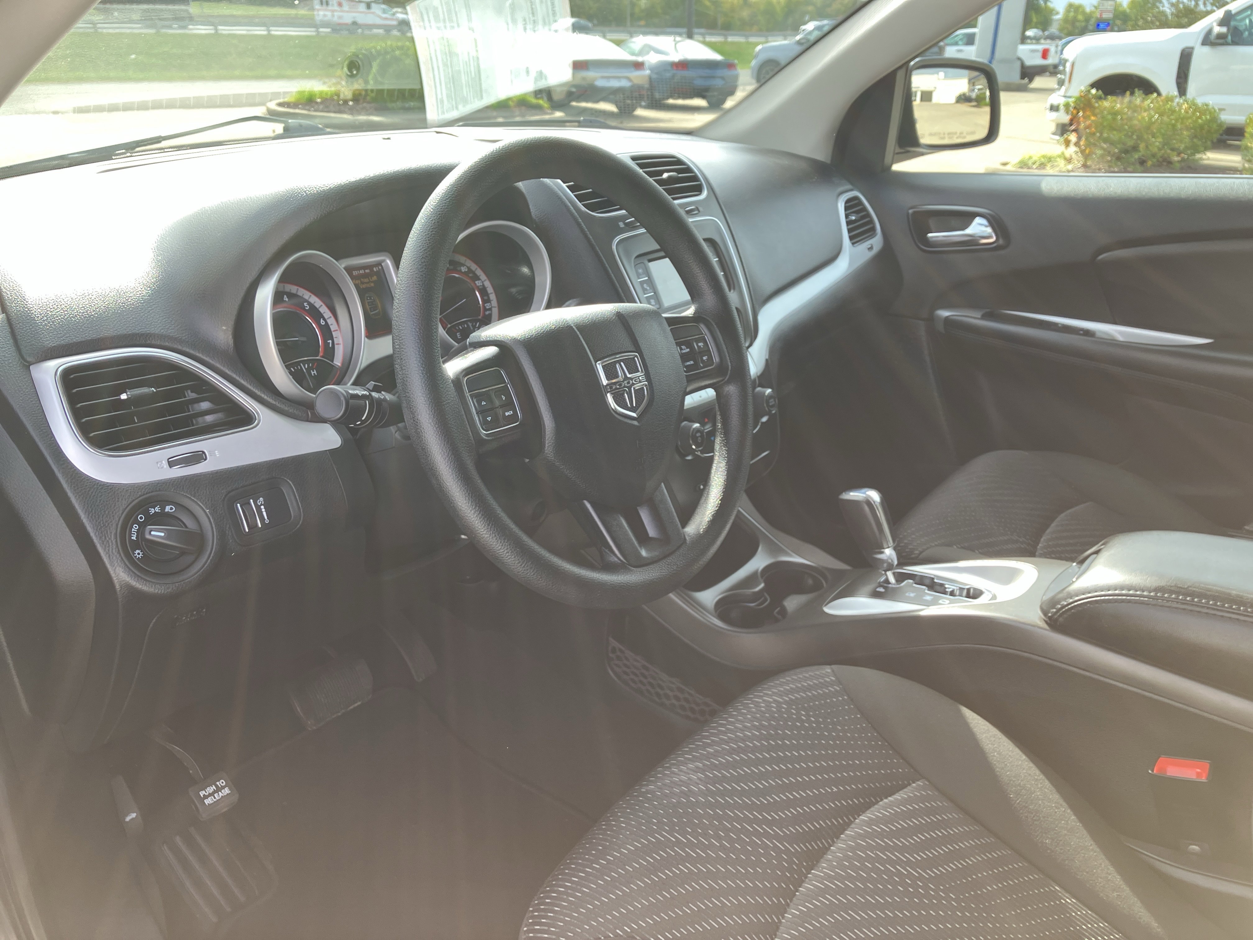 Used 2020 Dodge Journey SE image 23