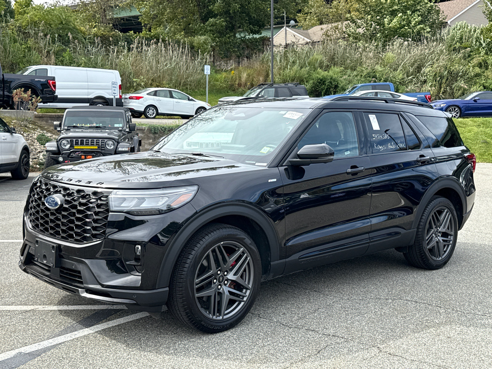 Certified 2026 Ford Explorer ST-Line w/ ST-Line Street Pack AWD/4WD image 3