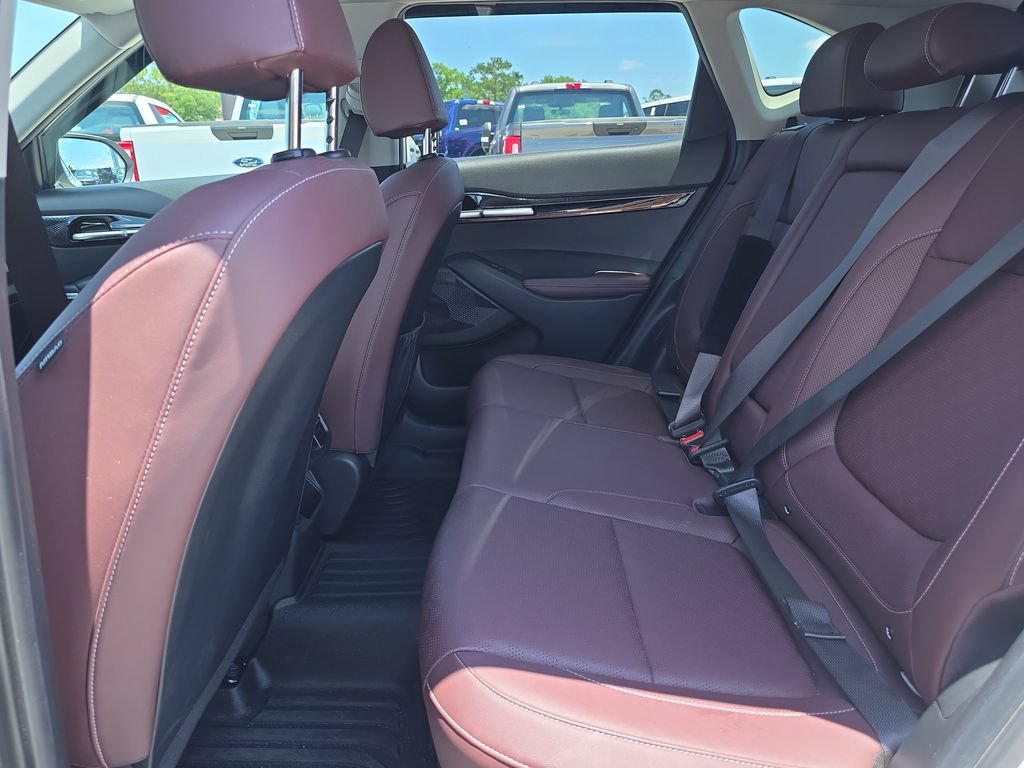 Used 2023 Kia Seltos SX w/ SX Sunroof Package AWD/4WD image 30