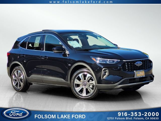 Certified 2025 Ford Escape Platinum w/ Premium Technology Package