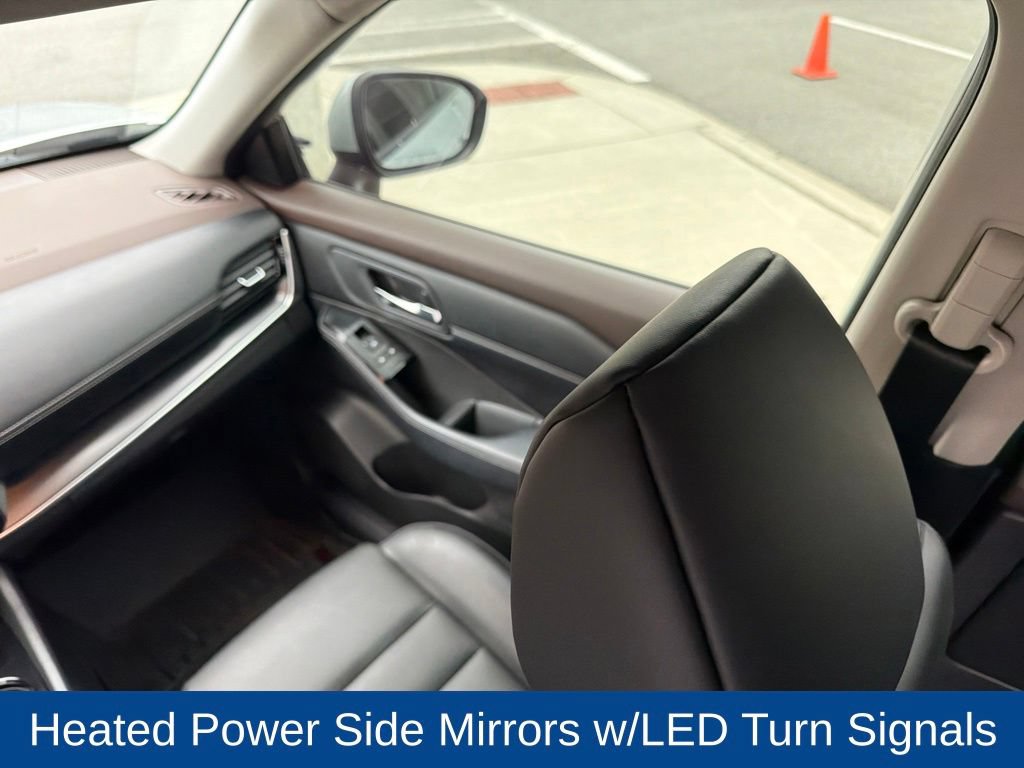 Used 2022 Nissan Rogue SV w/ SV Premium Package FWD image 19