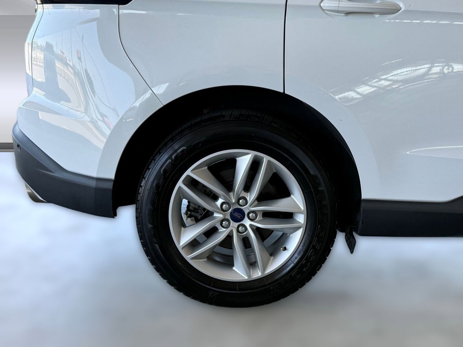 Certified 2017 Ford Edge SEL FWD image 12